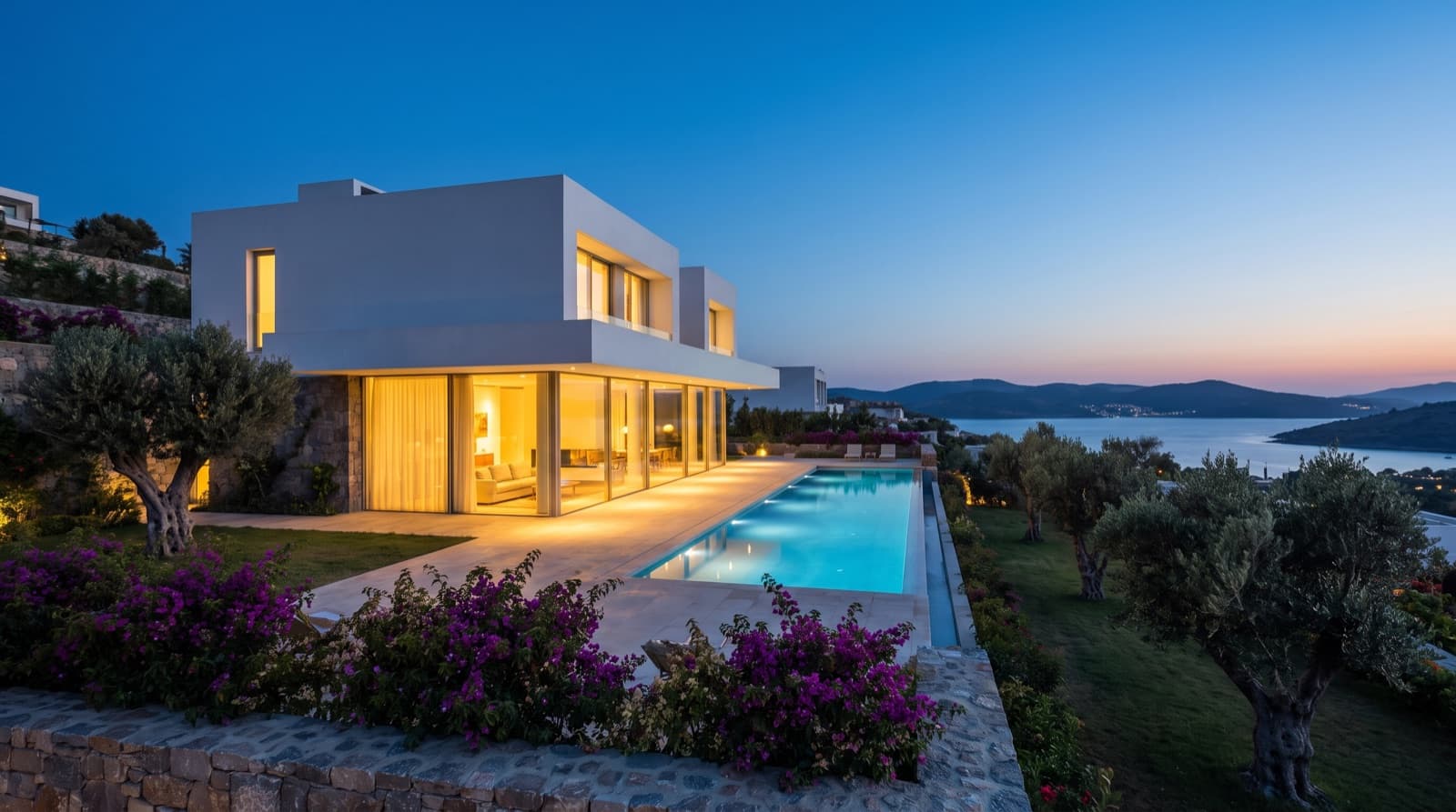 Ortakent'te modern villa